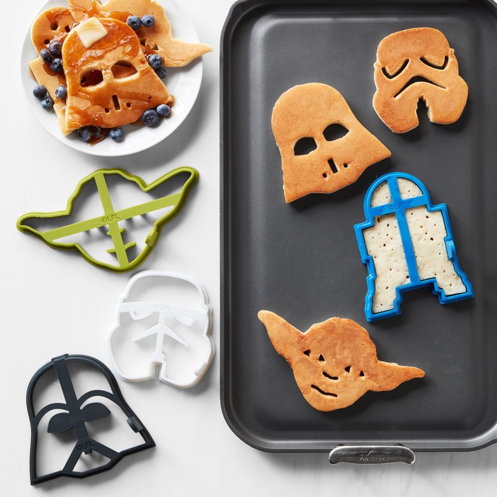 NWT Williams Sonoma Star Wars Pancake Molds Set of 4